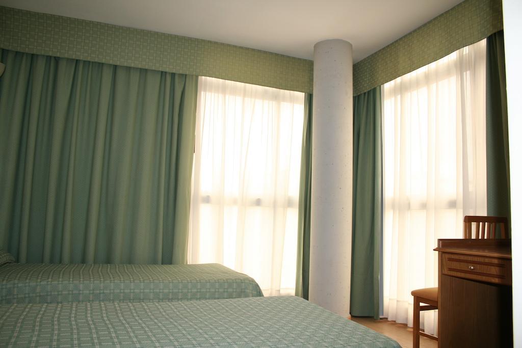 Hotel Austria 76 Puerto de Sagunto Room photo