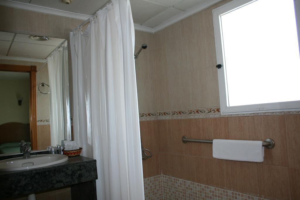 Hotel Austria 76 Puerto de Sagunto Exterior photo